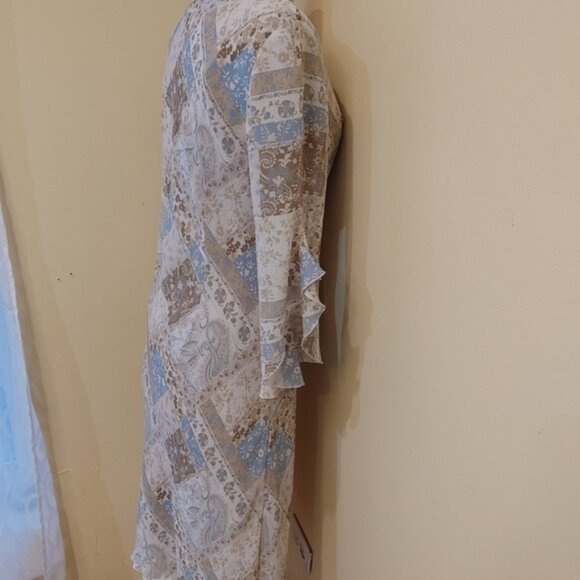 Beautiful‎ floral print dress by Reitmans size 11 - Picture 10 of 13